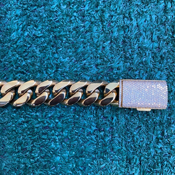 Gold Cuban link bracelet - Picture 3 of 7